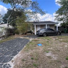 114 SW 67th Ter, Pembroke Pines, FL 33023