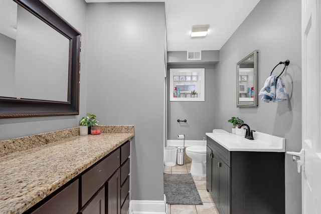 5429 N Campbell Avenue, Chicago, IL 60625