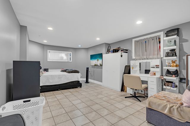 5429 N Campbell Avenue, Chicago, IL 60625