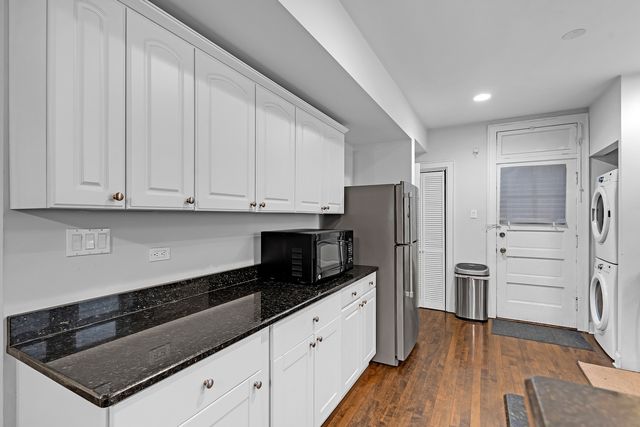 5429 N Campbell Avenue, Chicago, IL 60625