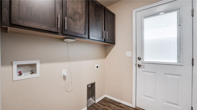 2000 Greenwood Court, Gentry, AR 72734