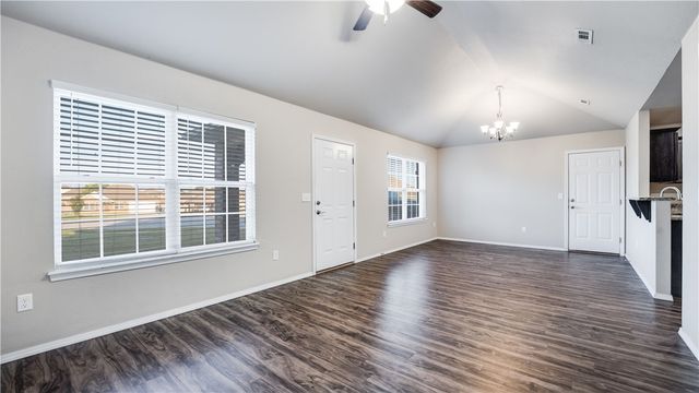 2000 Greenwood Court, Gentry, AR 72734