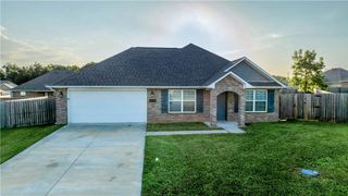 2000 Greenwood Court, Gentry, AR 72734
