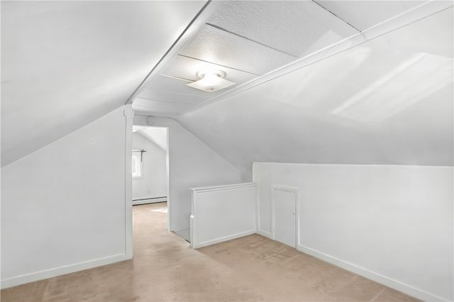 2 Lakeside Dr, Evans City Boro, PA 16033