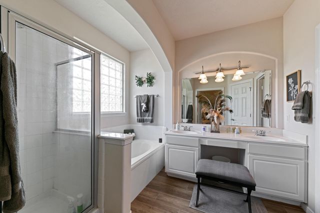 1927 Lavender Field Drive, Sugar Land, TX 77479