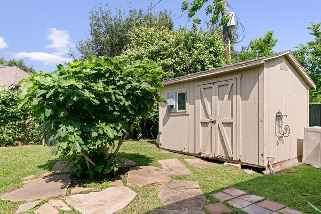 1927 Lavender Field Drive, Sugar Land, TX 77479