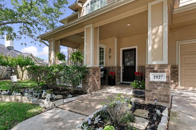 1927 Lavender Field Drive, Sugar Land, TX 77479