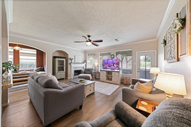 1927 Lavender Field Drive, Sugar Land, TX 77479