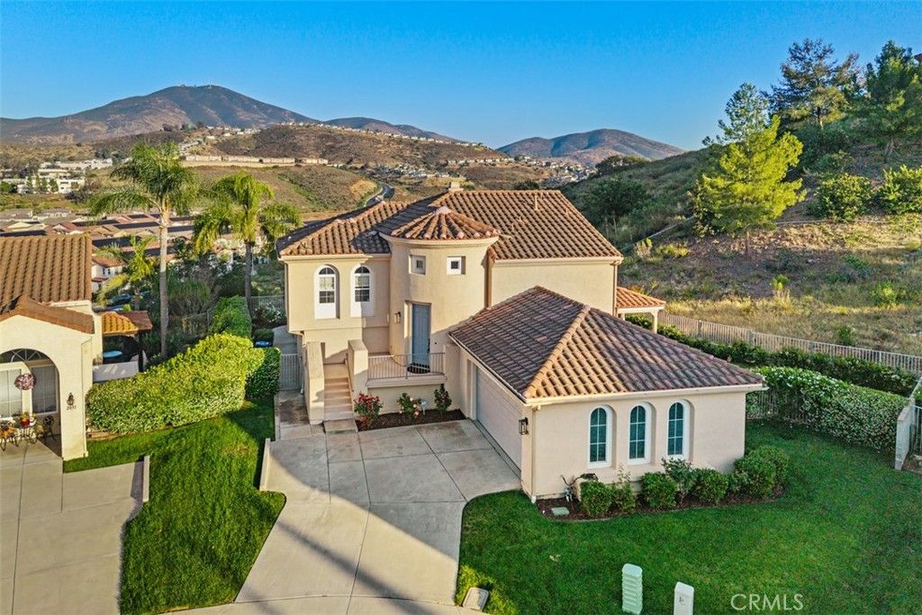 Image 2 of property listing at 2005 Springs of Life Court Court, Spring Valley, CA 91977