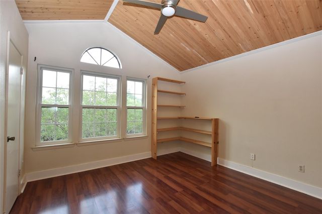 11404 Walnut Ridge DR 17, Austin, TX 78753