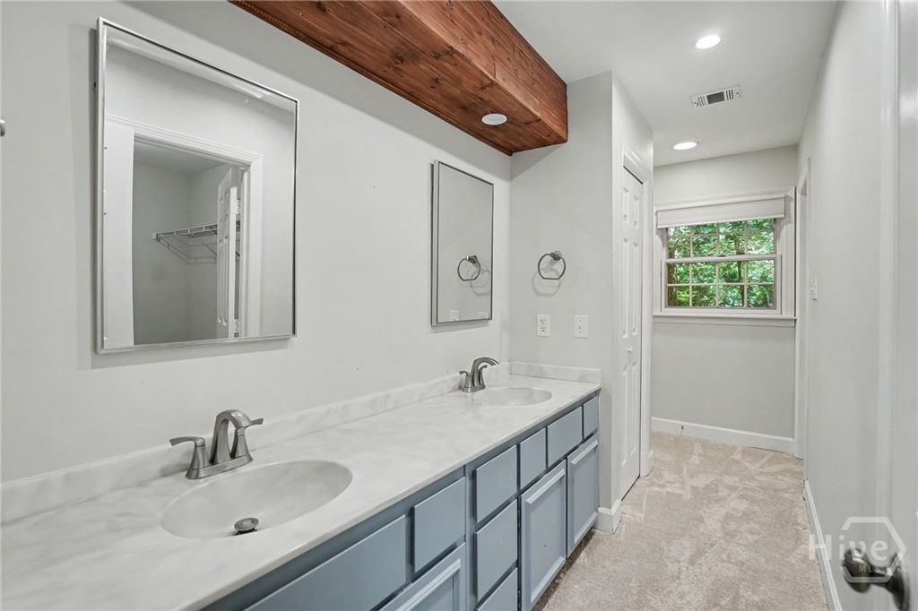 Image 33 of property listing at 31 Magnolia Crossing, Savannah, GA 31411