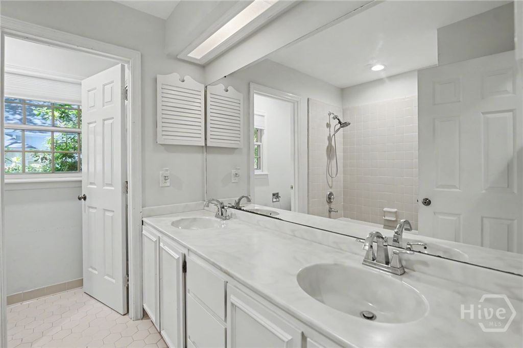 Image 37 of property listing at 31 Magnolia Crossing, Savannah, GA 31411