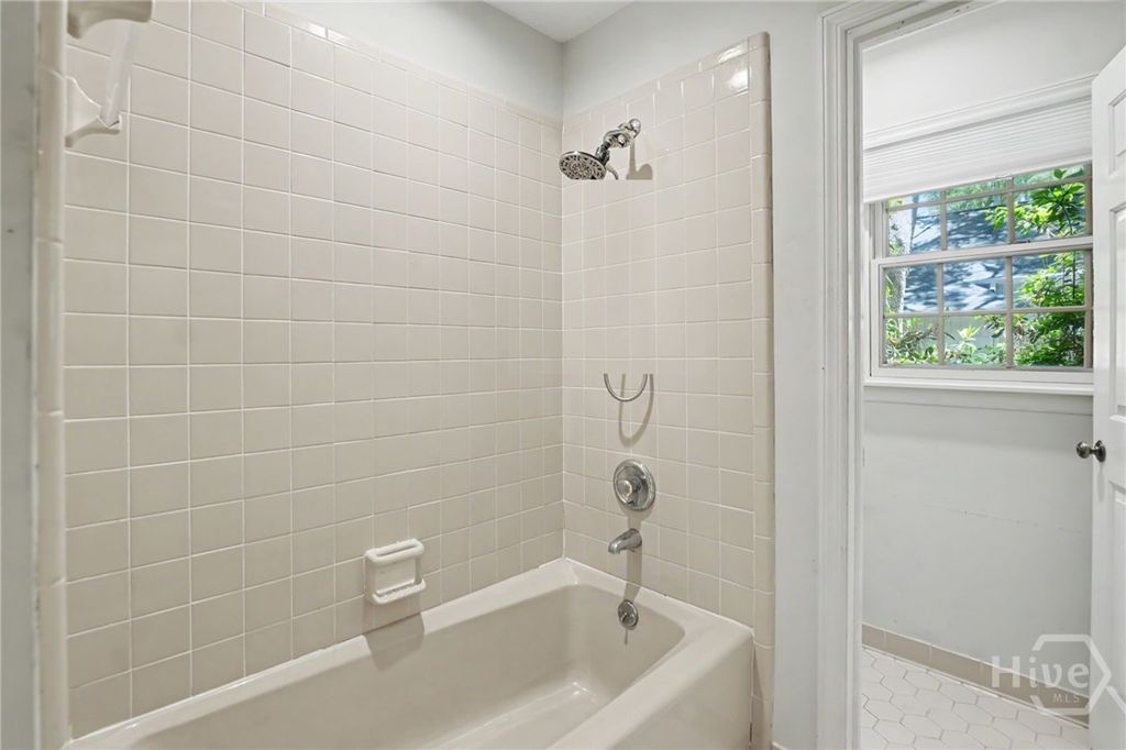 Image 38 of property listing at 31 Magnolia Crossing, Savannah, GA 31411