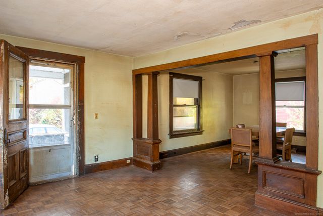 47 Meiklem Street, Bristol, CT 06010