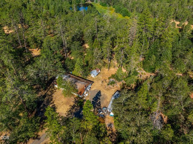 7606 Monument Drive, Grants Pass, OR 97526
