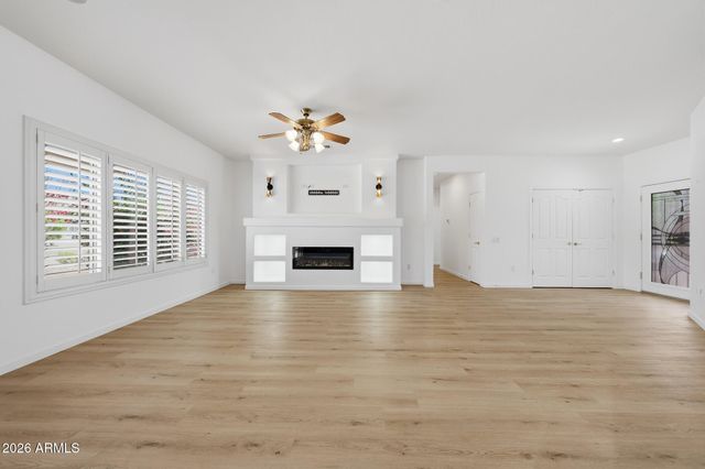 18375 N AVALON Lane, Surprise, AZ 85374