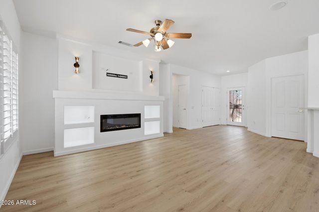 18375 N AVALON Lane, Surprise, AZ 85374