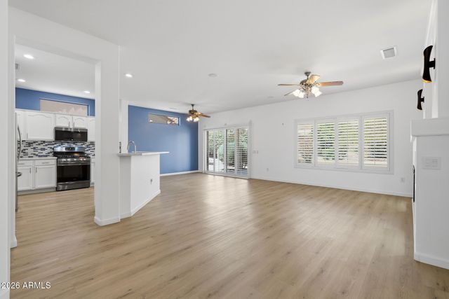 18375 N AVALON Lane, Surprise, AZ 85374