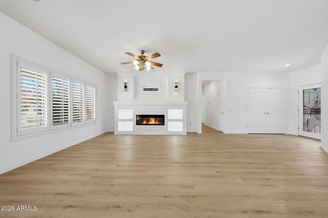 18375 N AVALON Lane, Surprise, AZ 85374