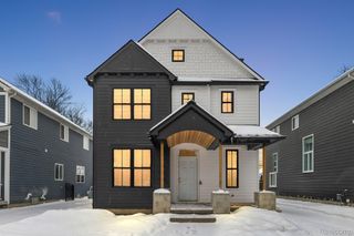 1368 Bennaville Avenue, Birmingham, MI 48009