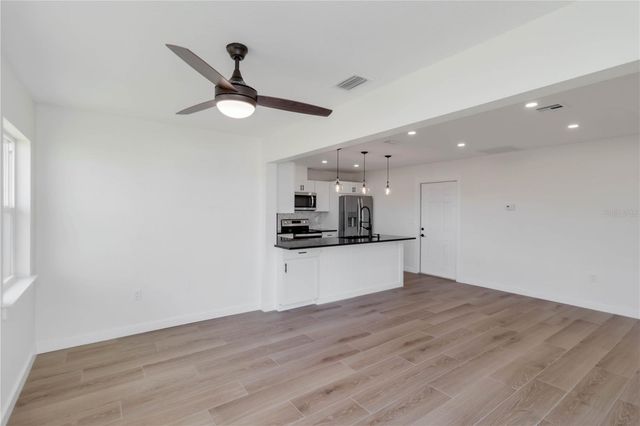 49 BOUNDARY BOULEVARD B, Rotonda West, FL 33947