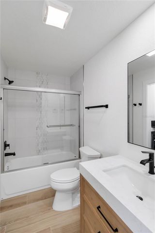 49 BOUNDARY BOULEVARD B, Rotonda West, FL 33947