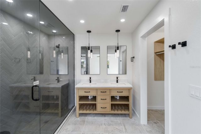49 BOUNDARY BOULEVARD B, Rotonda West, FL 33947