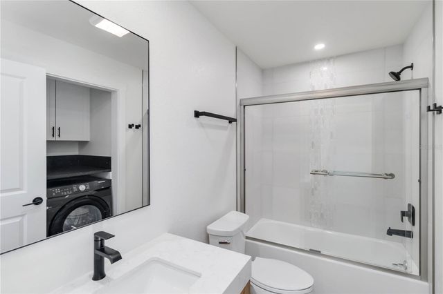 49 BOUNDARY BOULEVARD B, Rotonda West, FL 33947