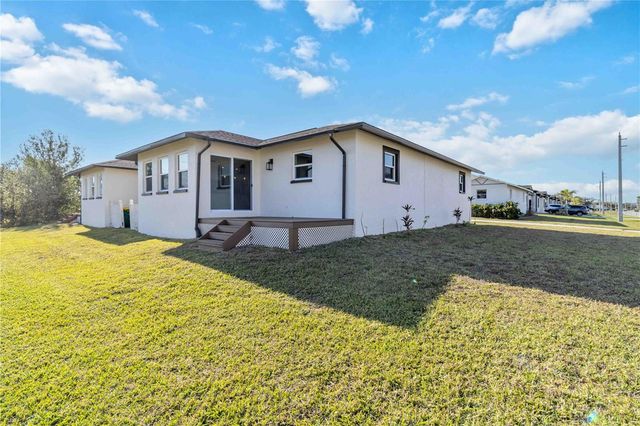 49 BOUNDARY BOULEVARD B, Rotonda West, FL 33947