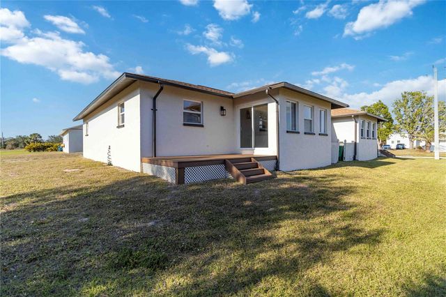 49 BOUNDARY BOULEVARD B, Rotonda West, FL 33947