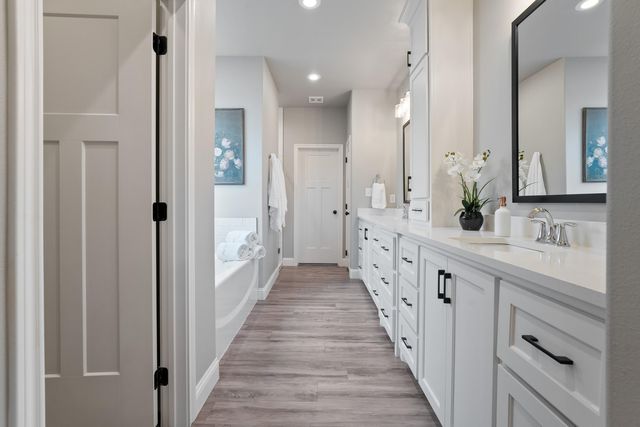 1306 Chaucer Lane, Wolfforth, TX 79382