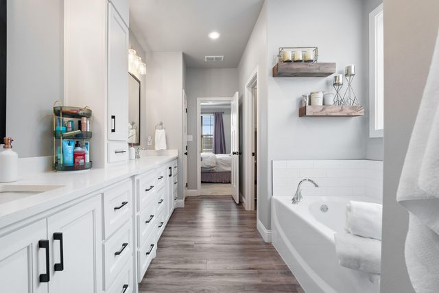 1306 Chaucer Lane, Wolfforth, TX 79382