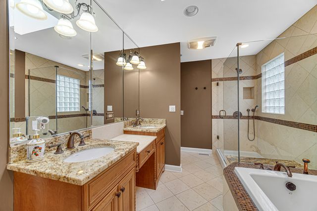 3818 Russett Lane, Northbrook, IL 60062