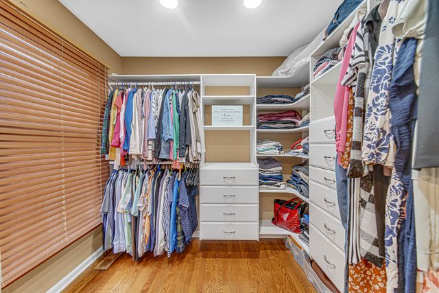 3818 Russett Lane, Northbrook, IL 60062