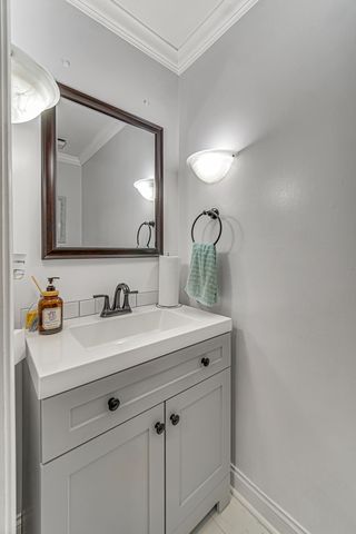 3818 Russett Lane, Northbrook, IL 60062