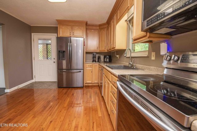 181 Little Johnson Valley Rd, Kingston, TN 37763