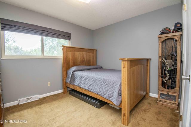 181 Little Johnson Valley Rd, Kingston, TN 37763