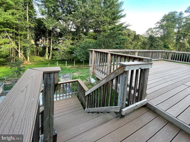 1115 RIVA RIDGE DR, Great Falls, VA 22066