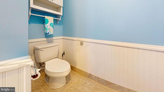 1033 GLEN MANOR DR, Quakertown, PA 18951