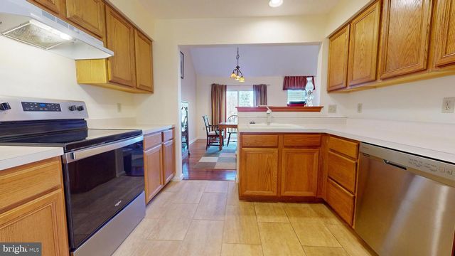 1033 GLEN MANOR DR, Quakertown, PA 18951