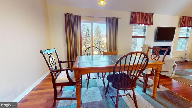 1033 GLEN MANOR DR, Quakertown, PA 18951