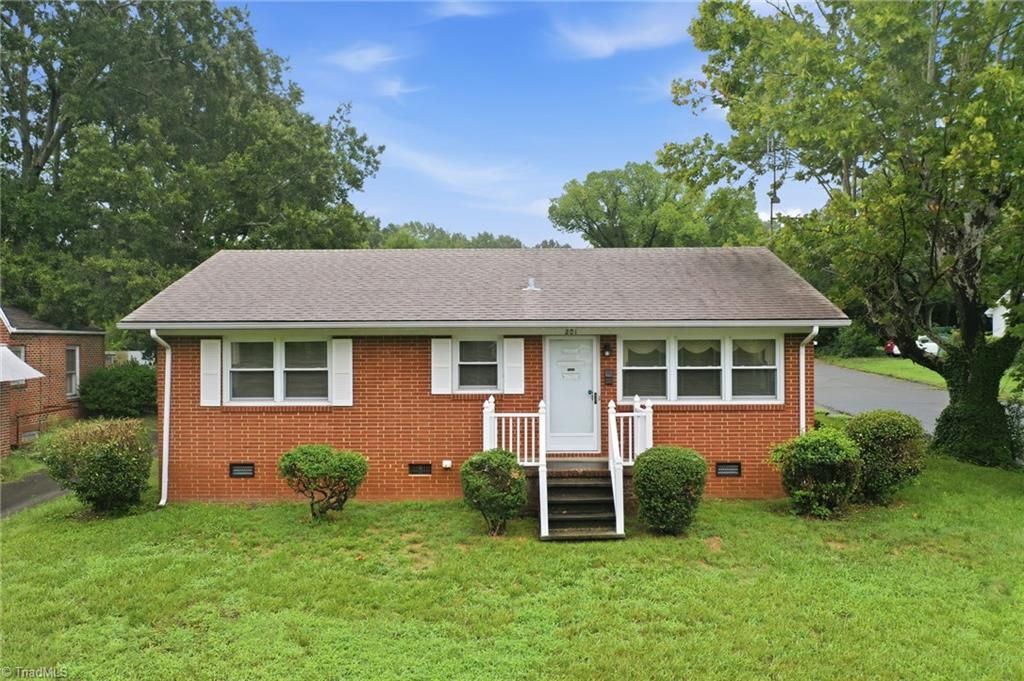 201 Rolling Road, Burlington, NC 27217