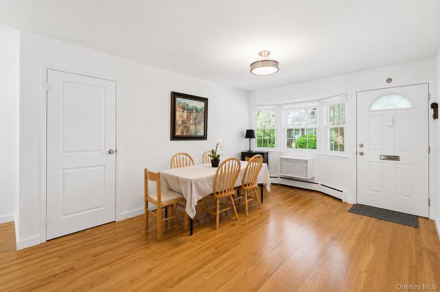 3902 Wilshire Lane H02, Oakdale, NY 11769