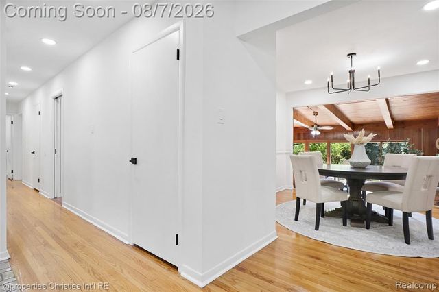 24711 Tudor Lane, Franklin, MI 48025
