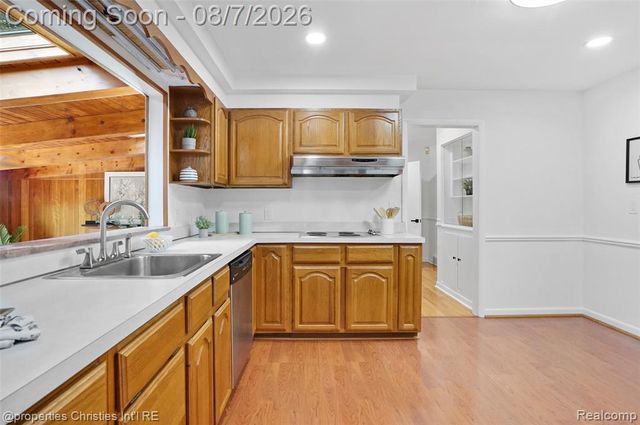 24711 Tudor Lane, Franklin, MI 48025