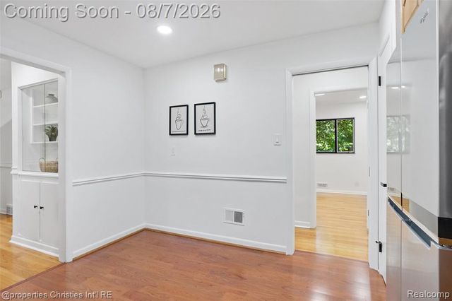 24711 Tudor Lane, Franklin, MI 48025