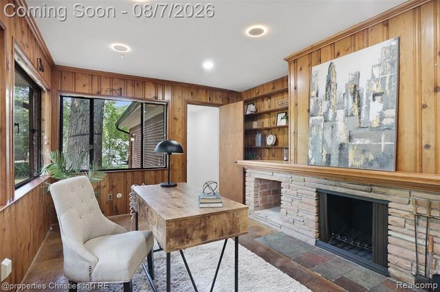 24711 Tudor Lane, Franklin, MI 48025