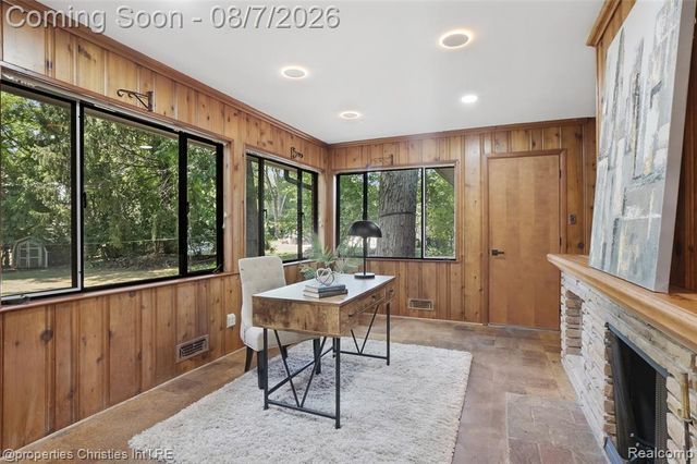24711 Tudor Lane, Franklin, MI 48025