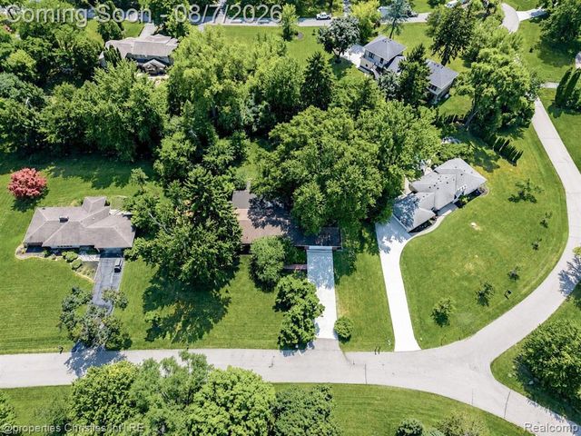 24711 Tudor Lane, Franklin, MI 48025
