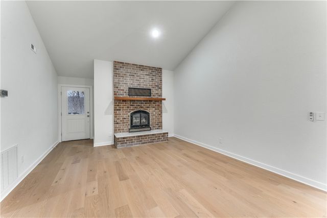 27 Cromer Drive, Bella Vista, AR 72715